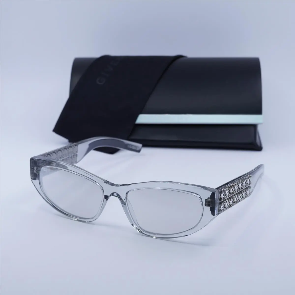 GV40078I 20C Transparent/silver with Studs/silver Mirror 56-17-145 by Givenchy