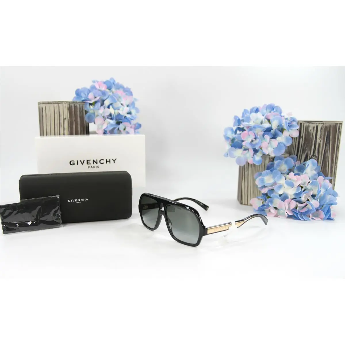 Givenchy GV8079O Black Gold Oversize Acrylic Logo Sunglasses Case