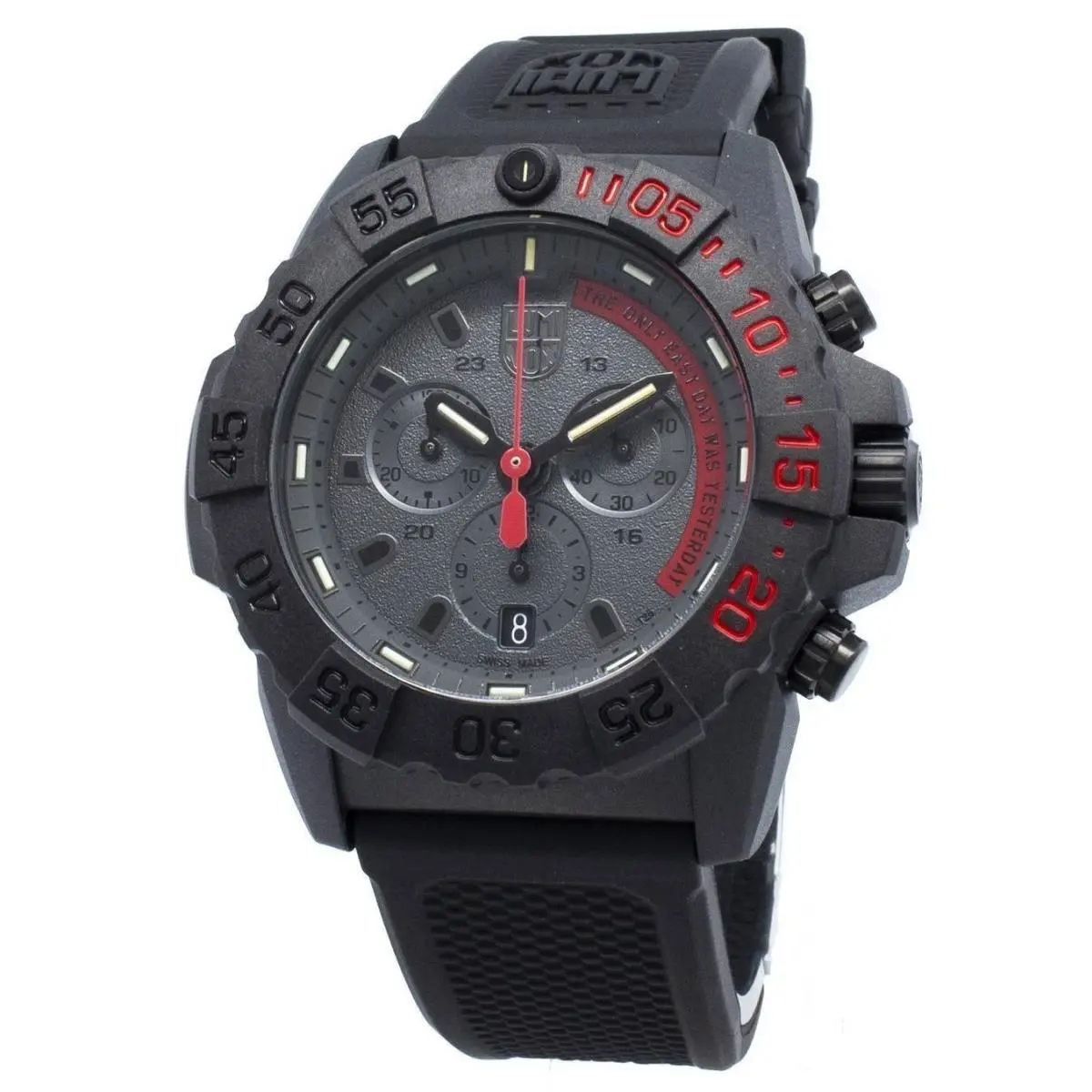 Luminox Navy Seal Rubber Strap Black Dial XS.3581.EY Quartz 200M Men`s Watch