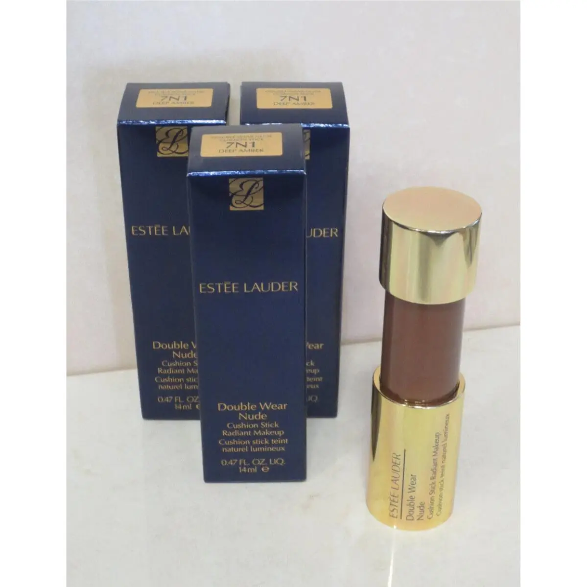 3 Estee Lauder Double Wear Cushion Stick - 7N1 Deep Amber - 0.47 OZ by Estée Lauder