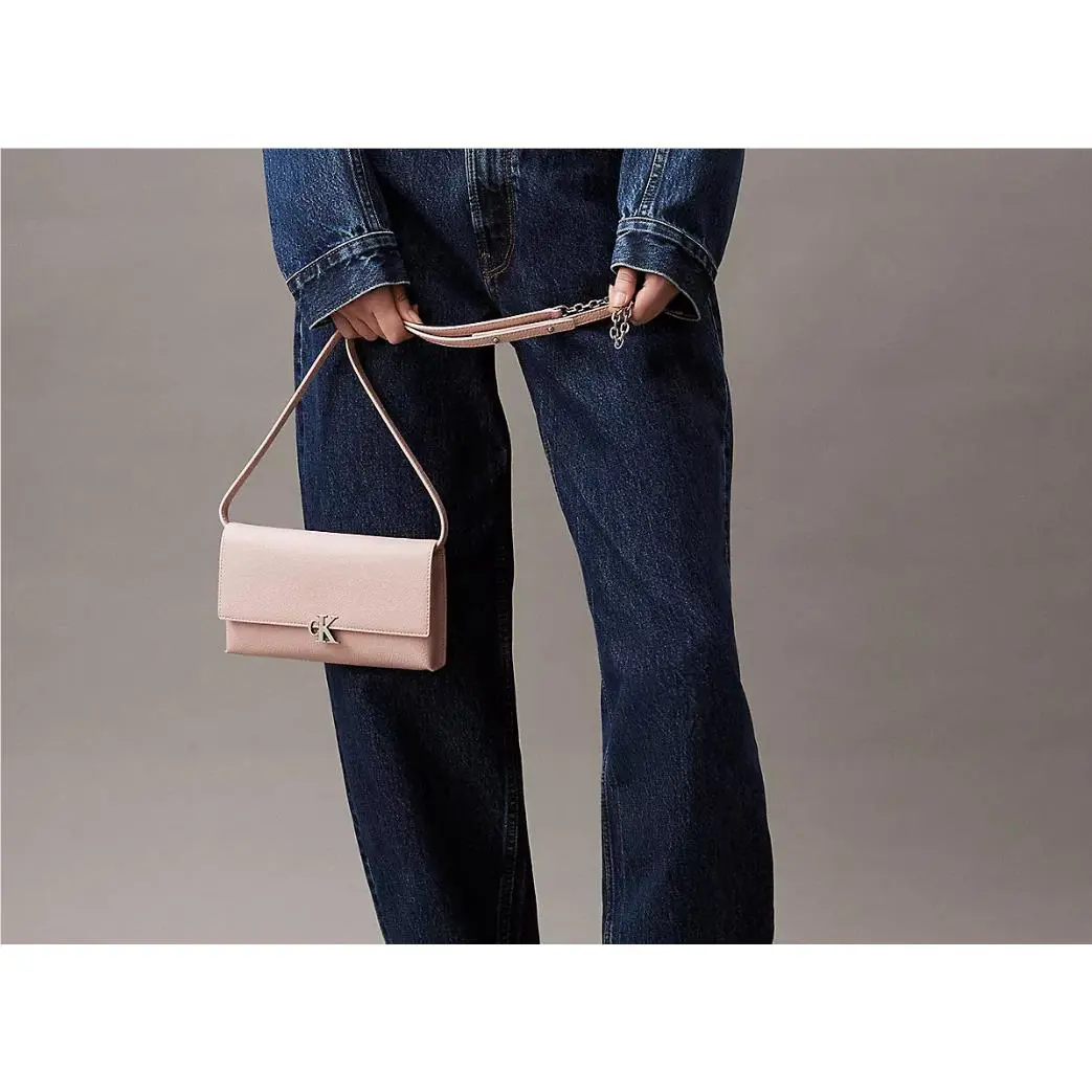 Calvin Klein Archive Hardware Chain Wal Pale Conch Style : 37300750-010 M4-2