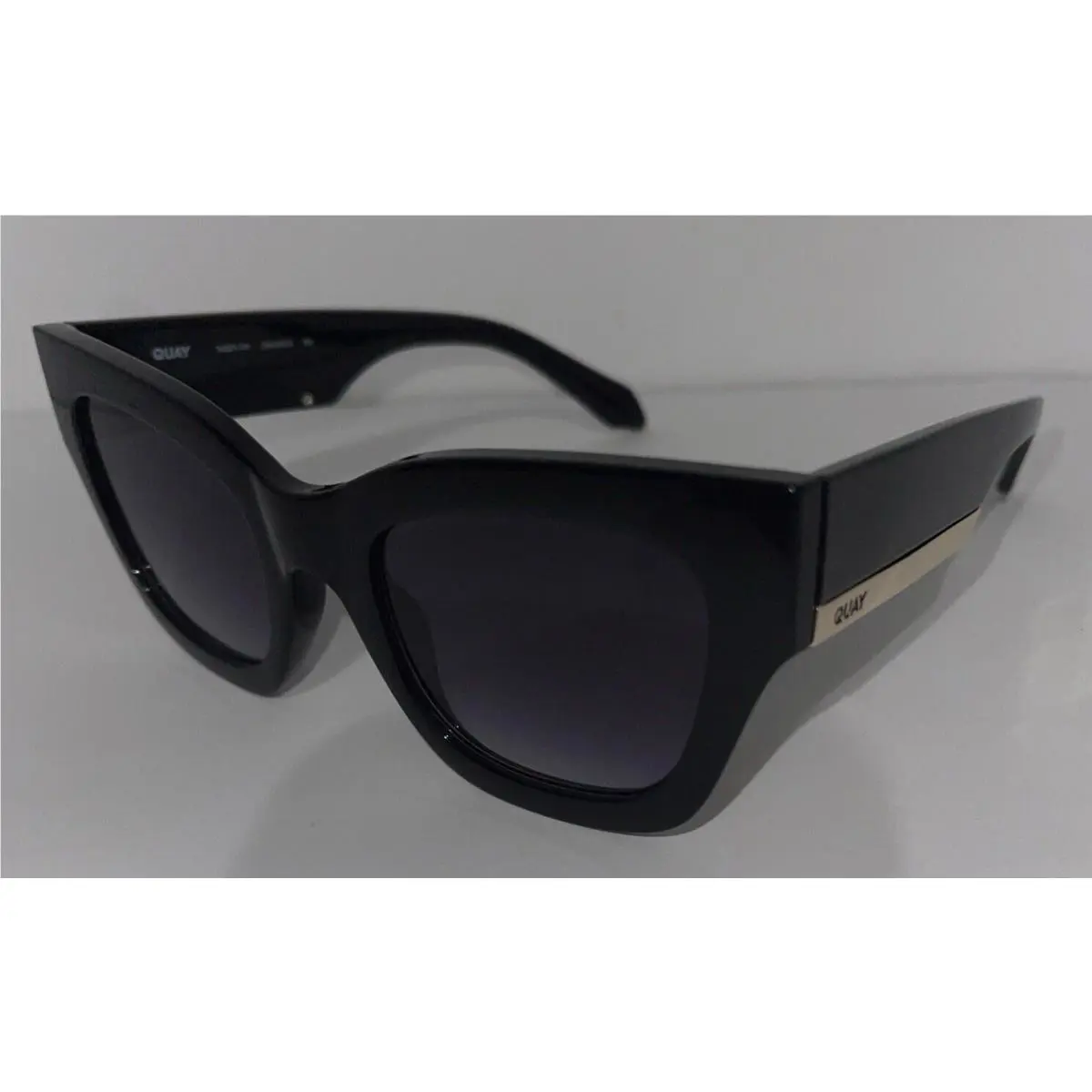 Quay By The Way Designer Chic Oversized Sunglasses Black Frame Smoke Lens