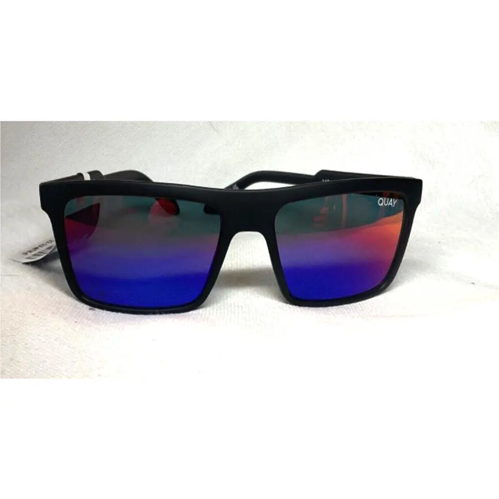 Quay Mens Sunglasses with Bag Black Temple