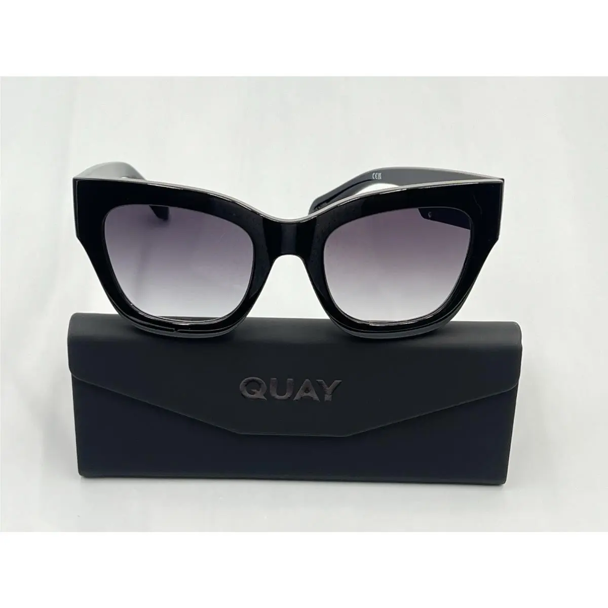 Quay Australia BY The Way Smoke Lens Black Frame Sunglasses Women`s 75483