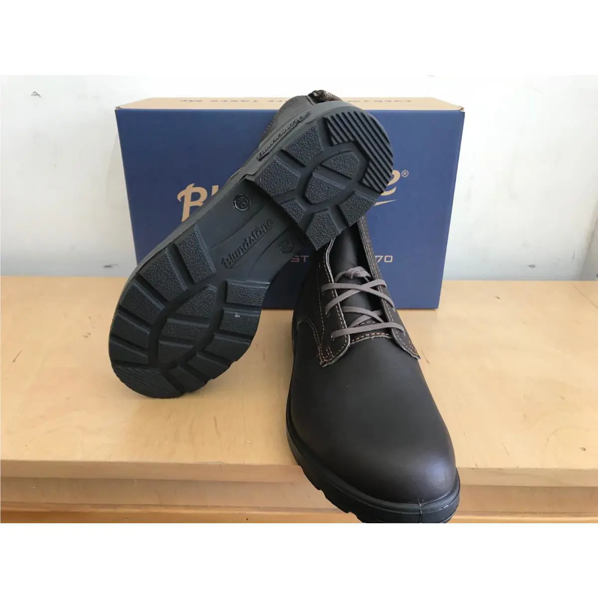 Blundstone shoes - Women Lace Boot - Women Lace Boot - 1618-Stout Brown 3