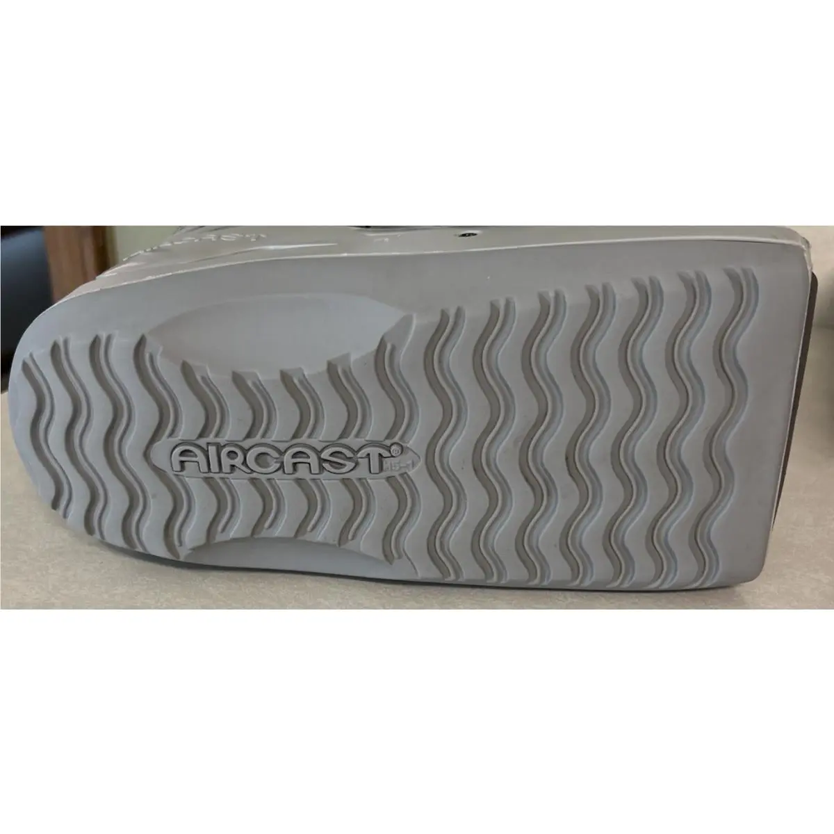 Aircast  - 01F-M - 01F-M - Gray 4