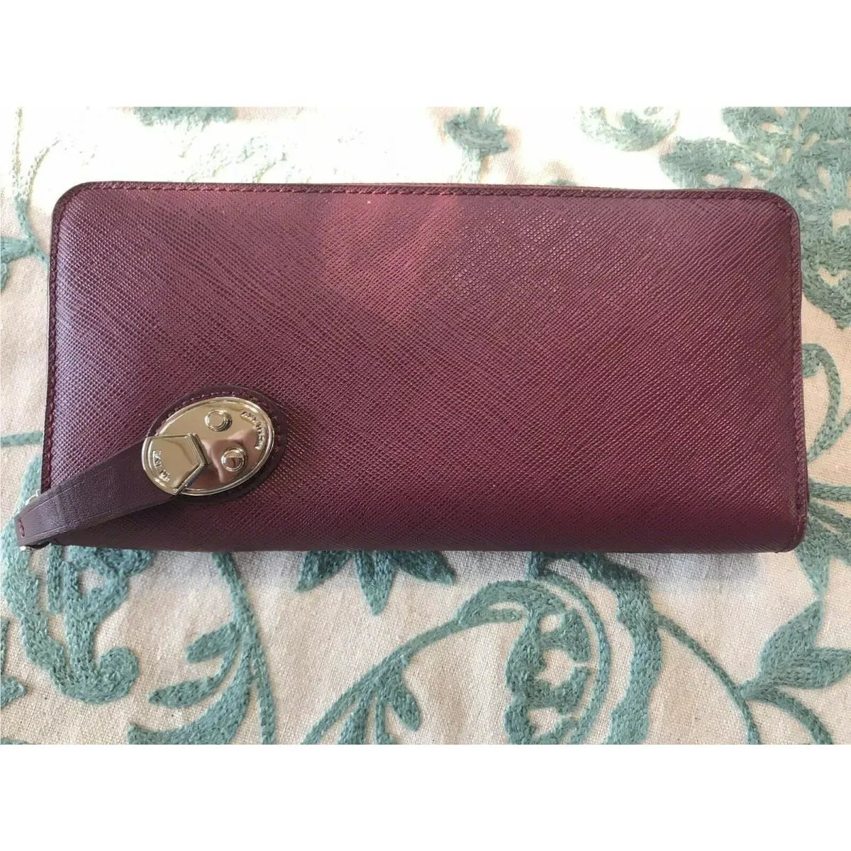 Tumi Villa Slg Deep Purple Leather ZA Travel Wallet 041807PRTJ