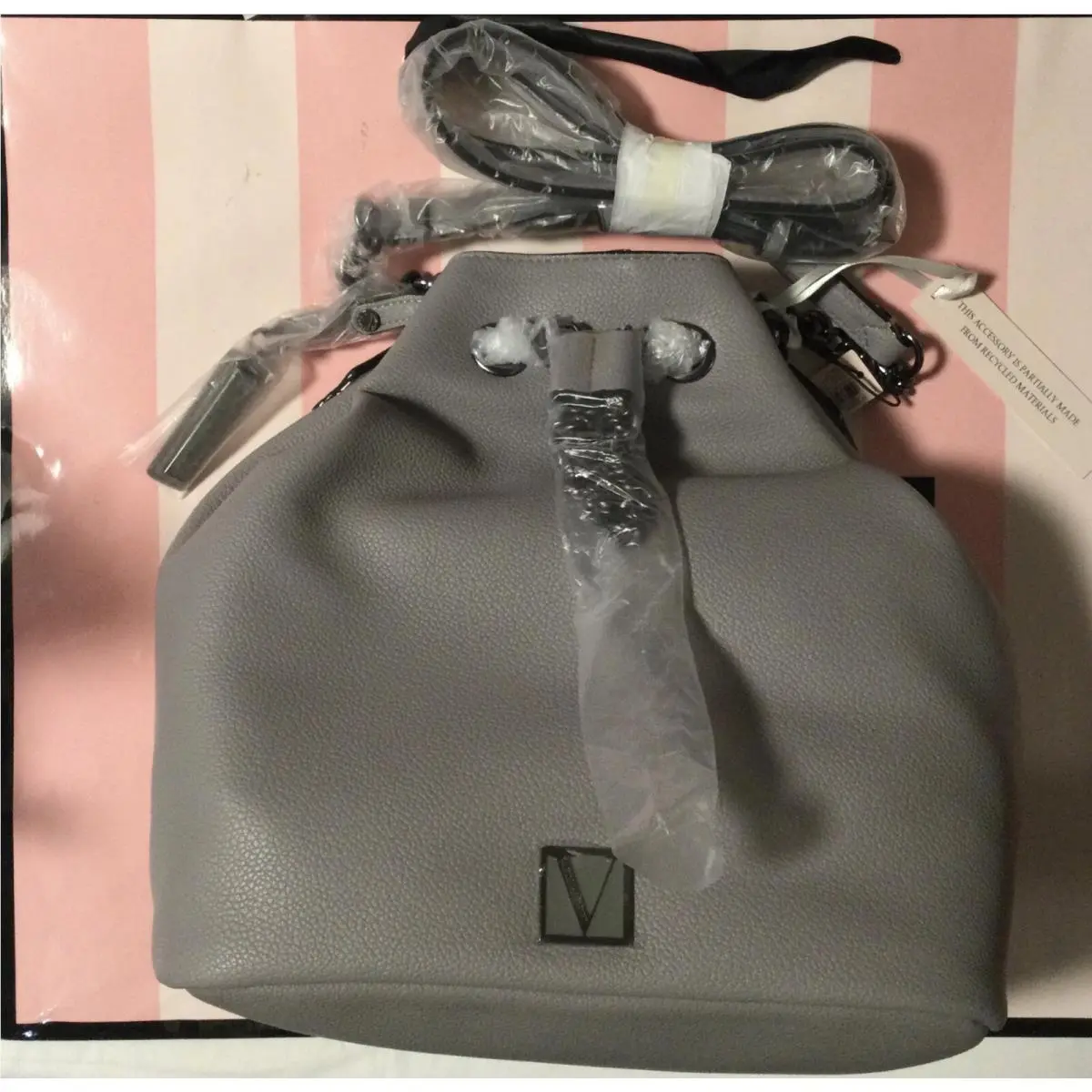 Victoria’s Secret The Victoria Bucket Bag Signature V-monogram Hardware CC-0200