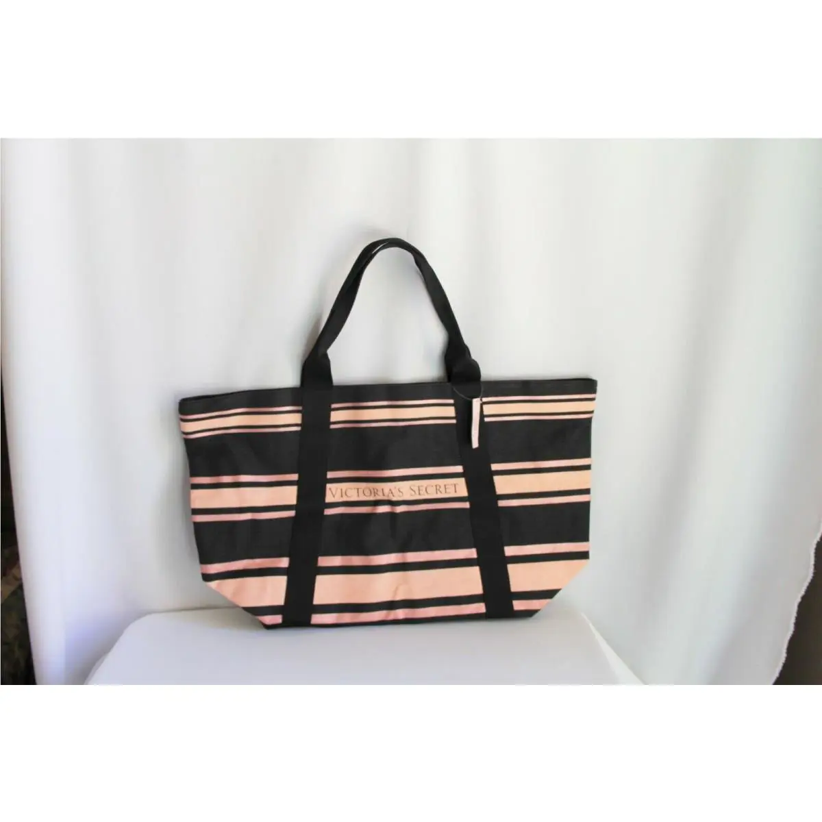 Victoria’s Secret Top Zip Large Tote. Roomy