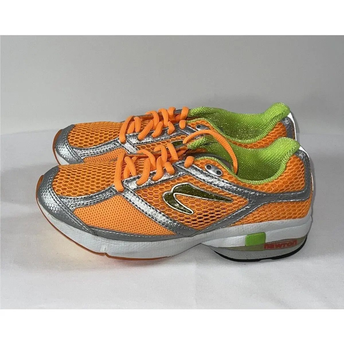 Newton Women Gravity Athletic Shoes. Size 6.5. New