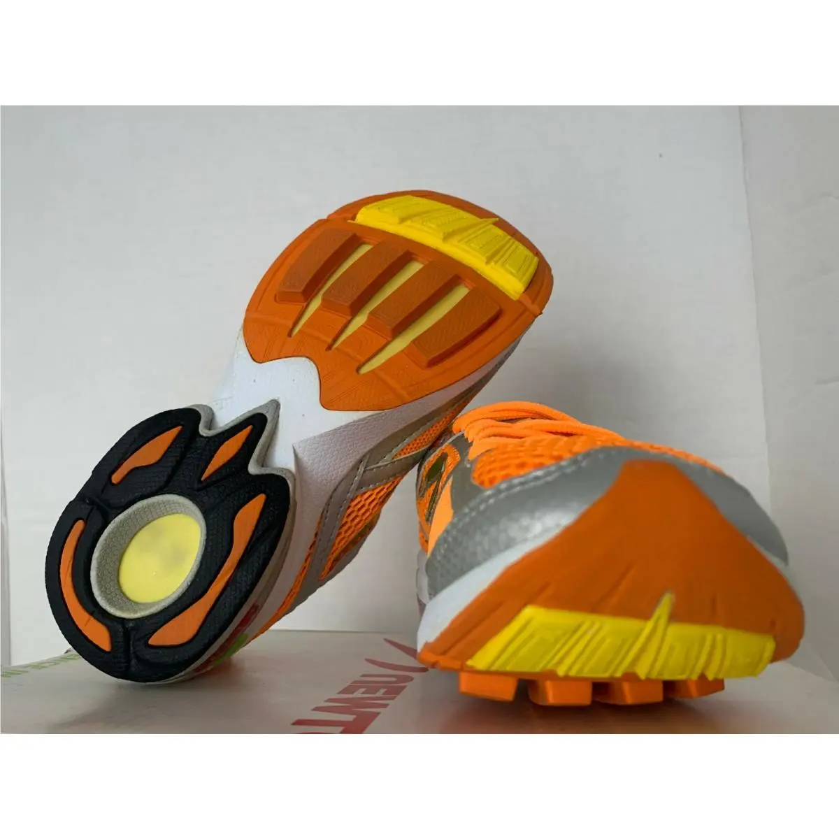 Newton shoes - Newton Gravity - Gravity - 00210 - Neon Orange//Lime (UPC: 814382014056) 3