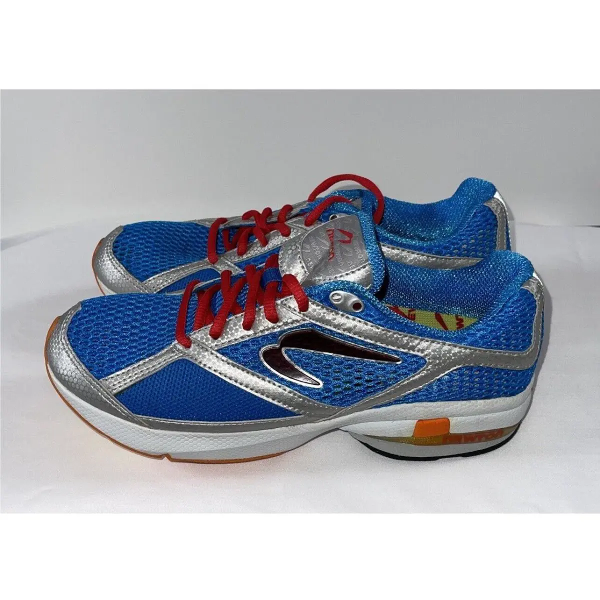 Newton Men s Gravity Athletic Shoes. Size 7.5. New