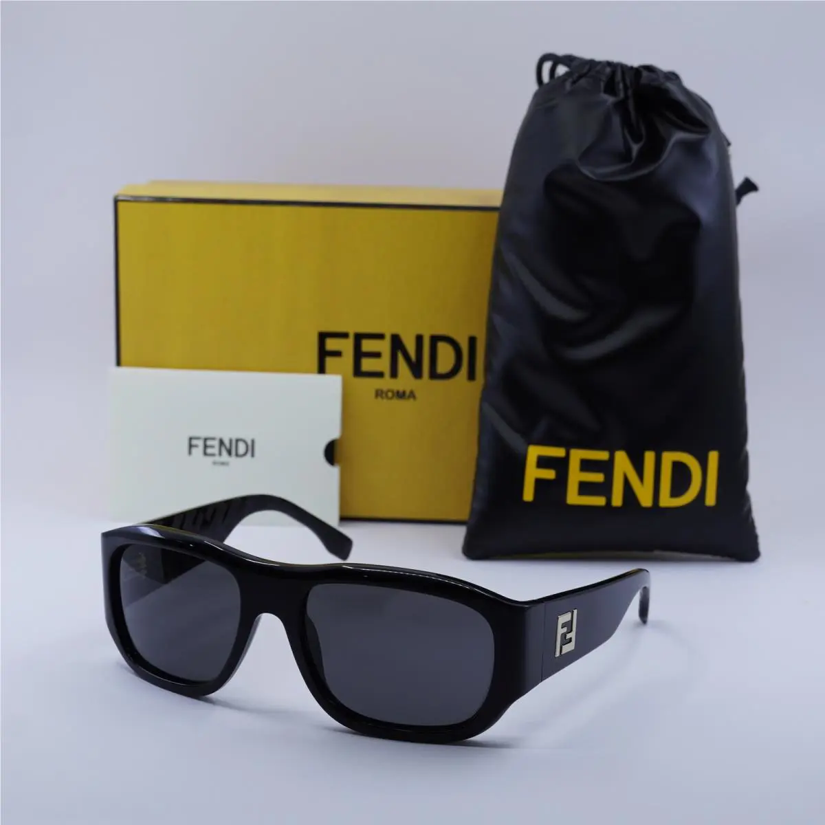 Fendi FE40117I 01A Shiny Black/smoke 56-18-125 Sunglasses