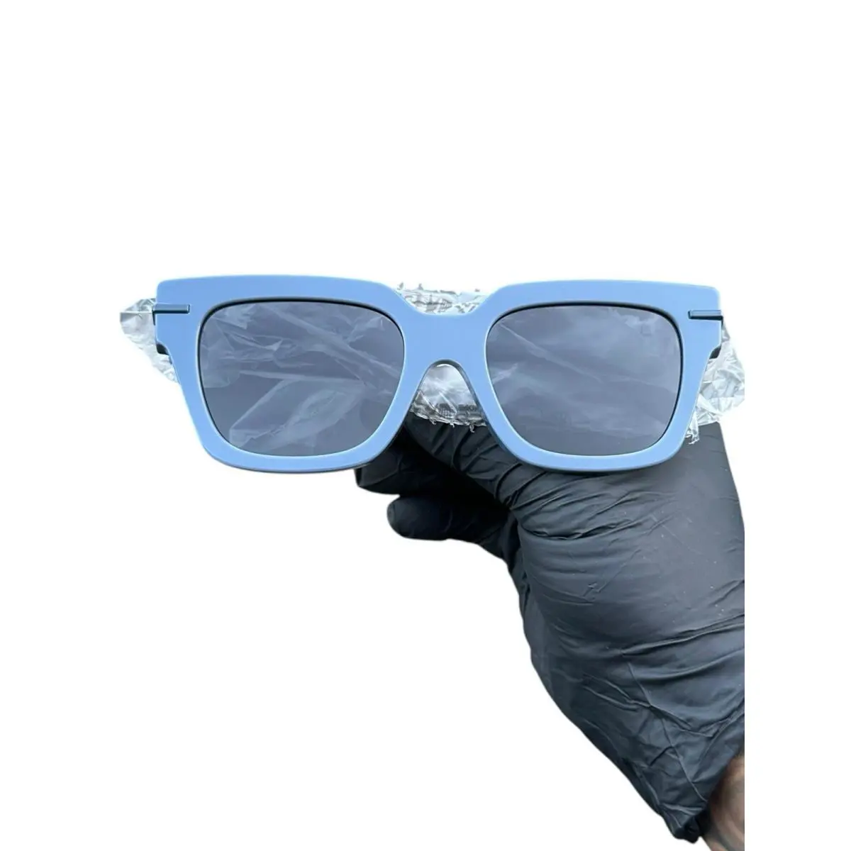 Fendi Sunglasses Fendigraphy FE40078F