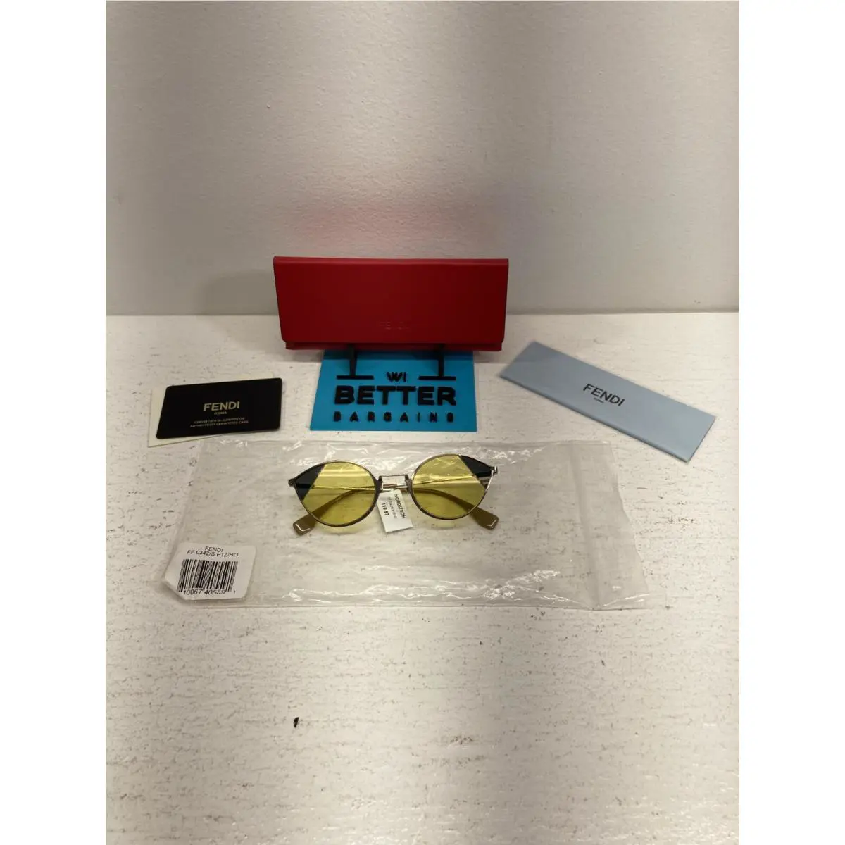 Fendi Women`s Cat Eye Sunglasses w/ Authenticity Card Red Glasses Case