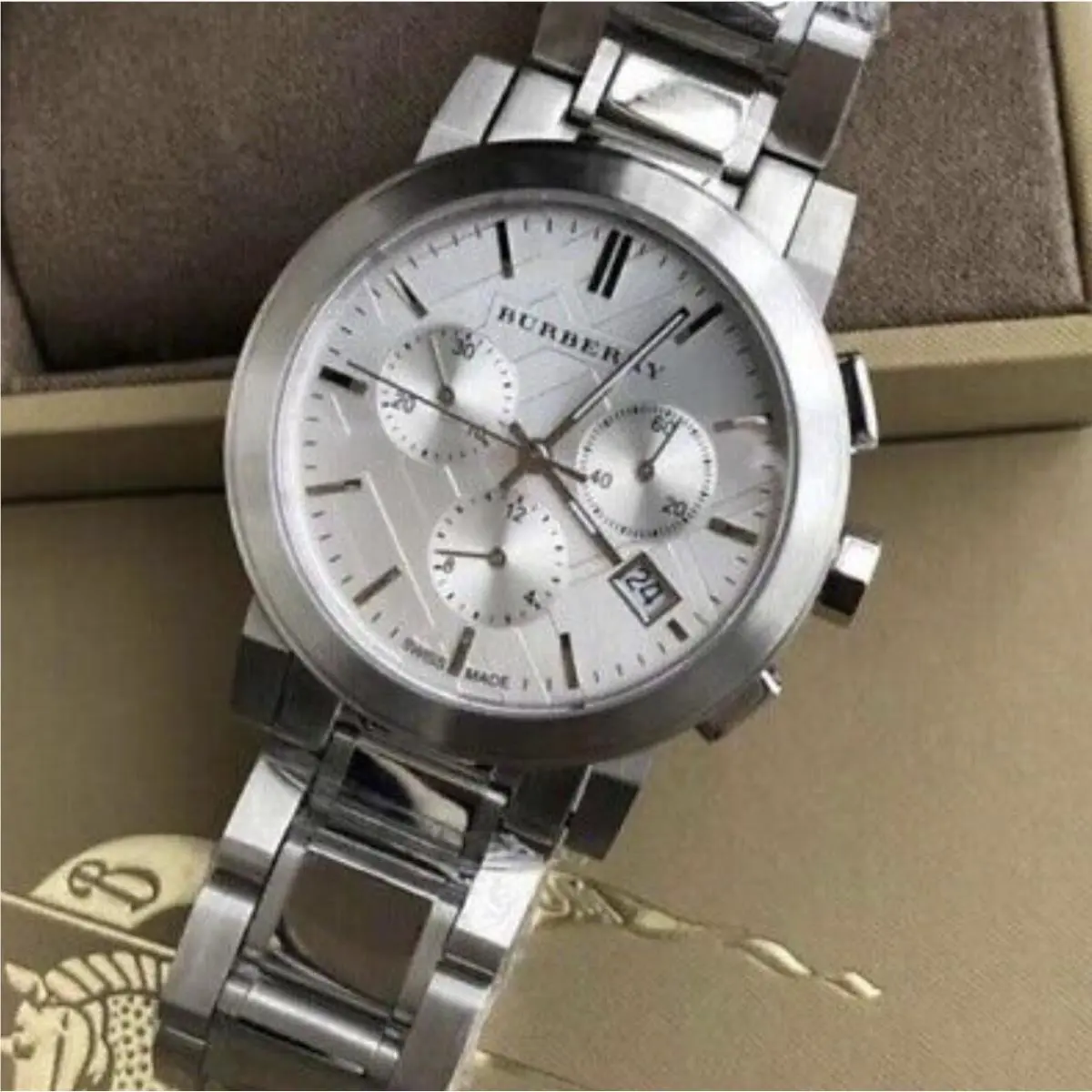 Burberry The City BU9750 Stainless Steel Checker Dial Women`s Watch