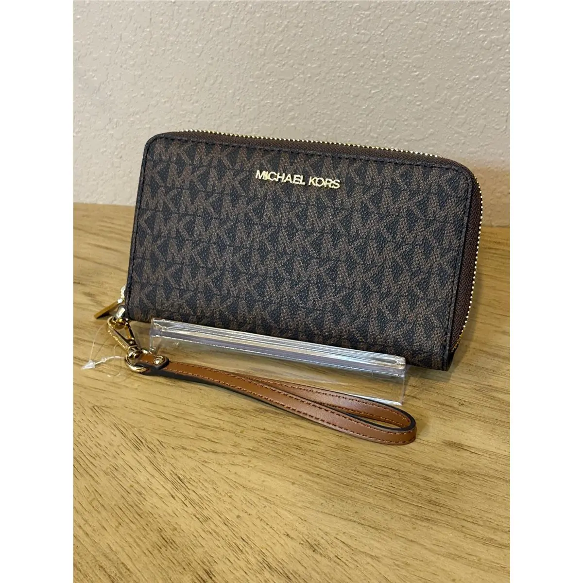 Michael Kors Jet Set Travel Phone Wristlet Brown 35F8GTVW9B
