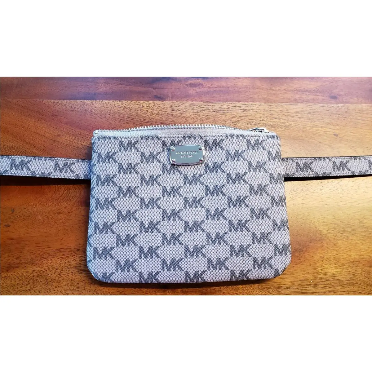 Michael Kors MK Logo Grey Fanny Pack Waist Belt Bag Size M