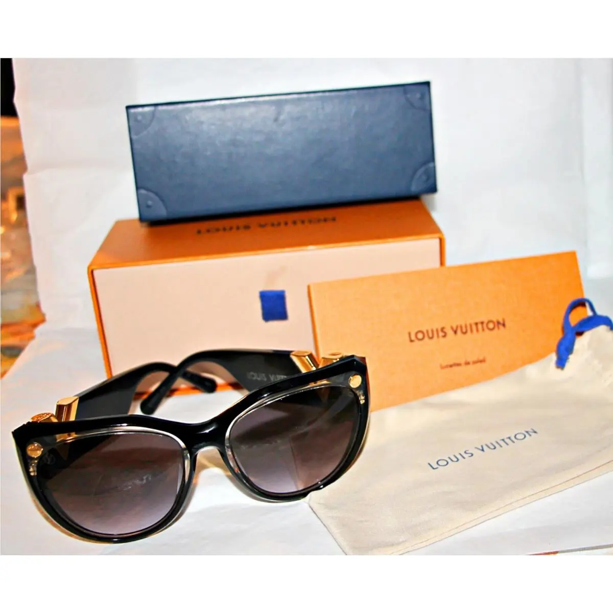 Louis Vuitton MY Fair Lady Black Cay Eye Studs Sunglasses Z1146E 91B Italy