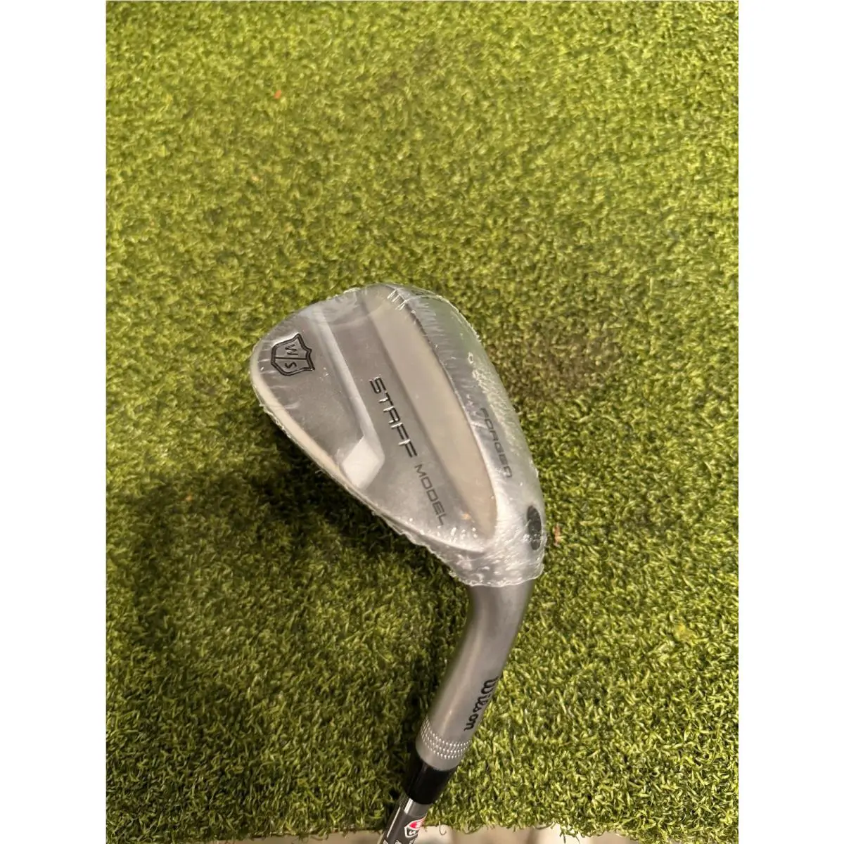 Wilson  - Staff Model - Staff Model - Gold 0