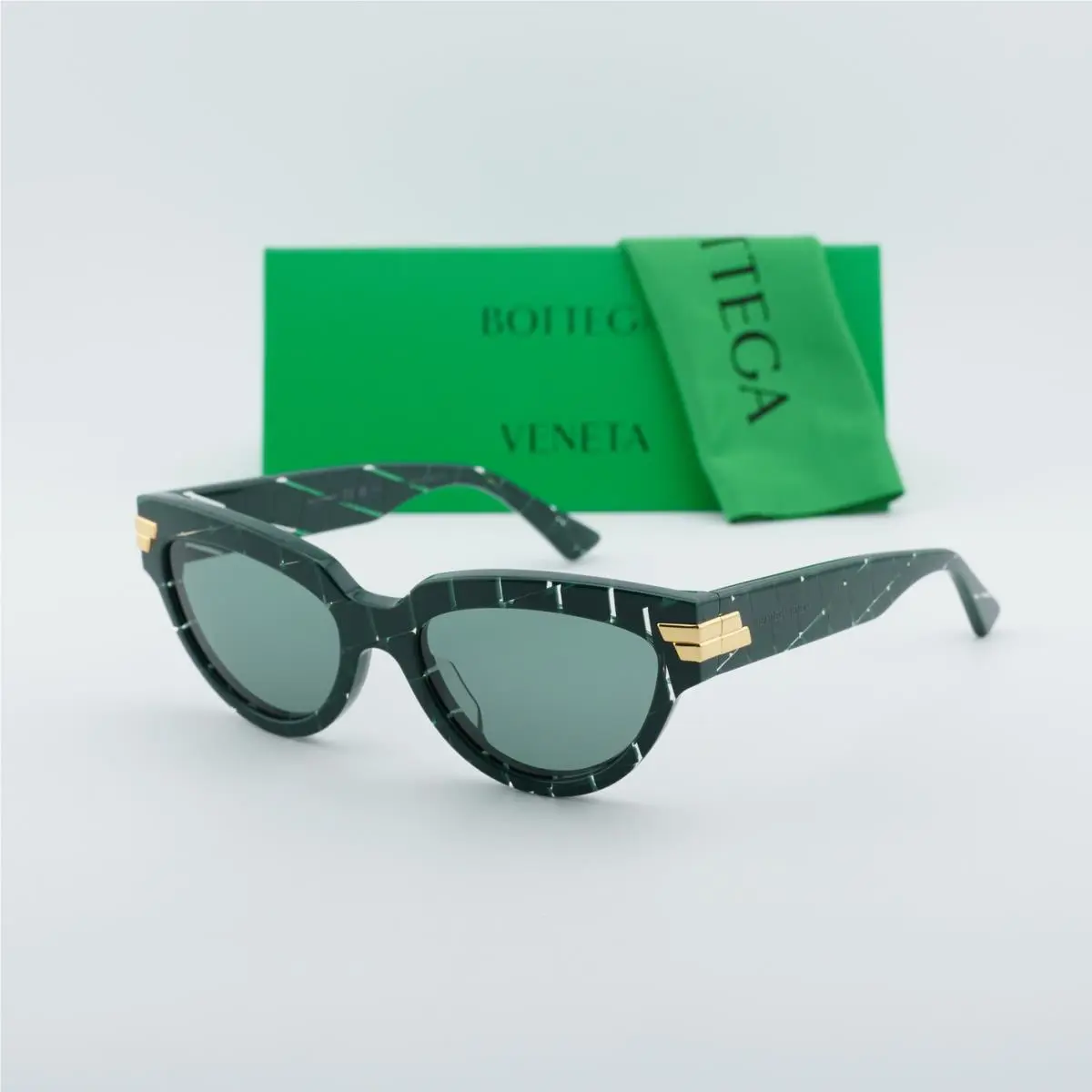 Bottega Veneta BV1035S 004 Green/green 55-19-145 Sunglasses