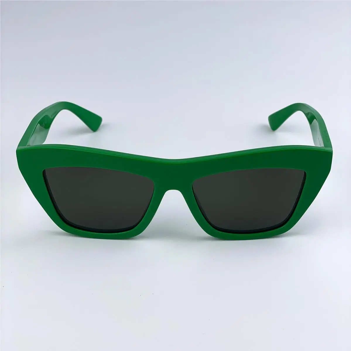 Bottega Veneta Men Sunglasses Green Cat Eye BV1121S 005