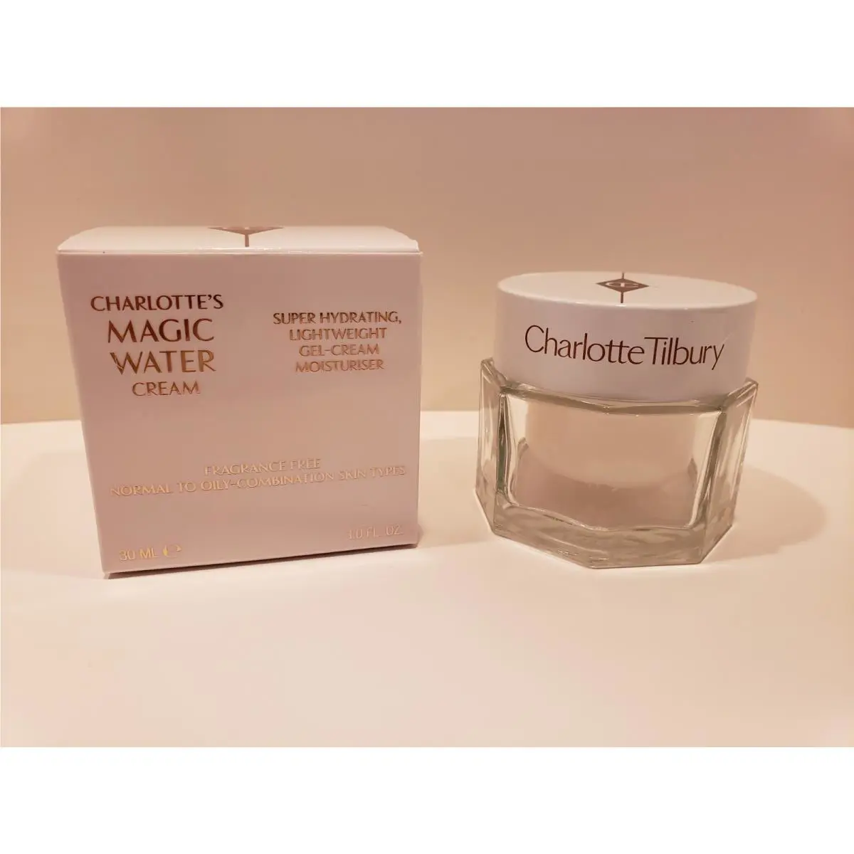 Charlotte Tilbury Charlotte`s Magic Water Cream FF Gel Cream 1.0