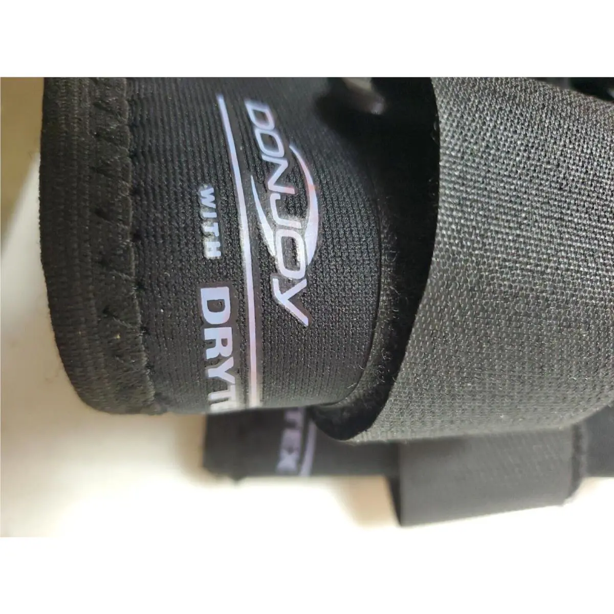 DonJoy  - DonJoy Deluxe Hinged Knee - Deluxe Hinged Knee - Black (UPC: 888912058797) 4