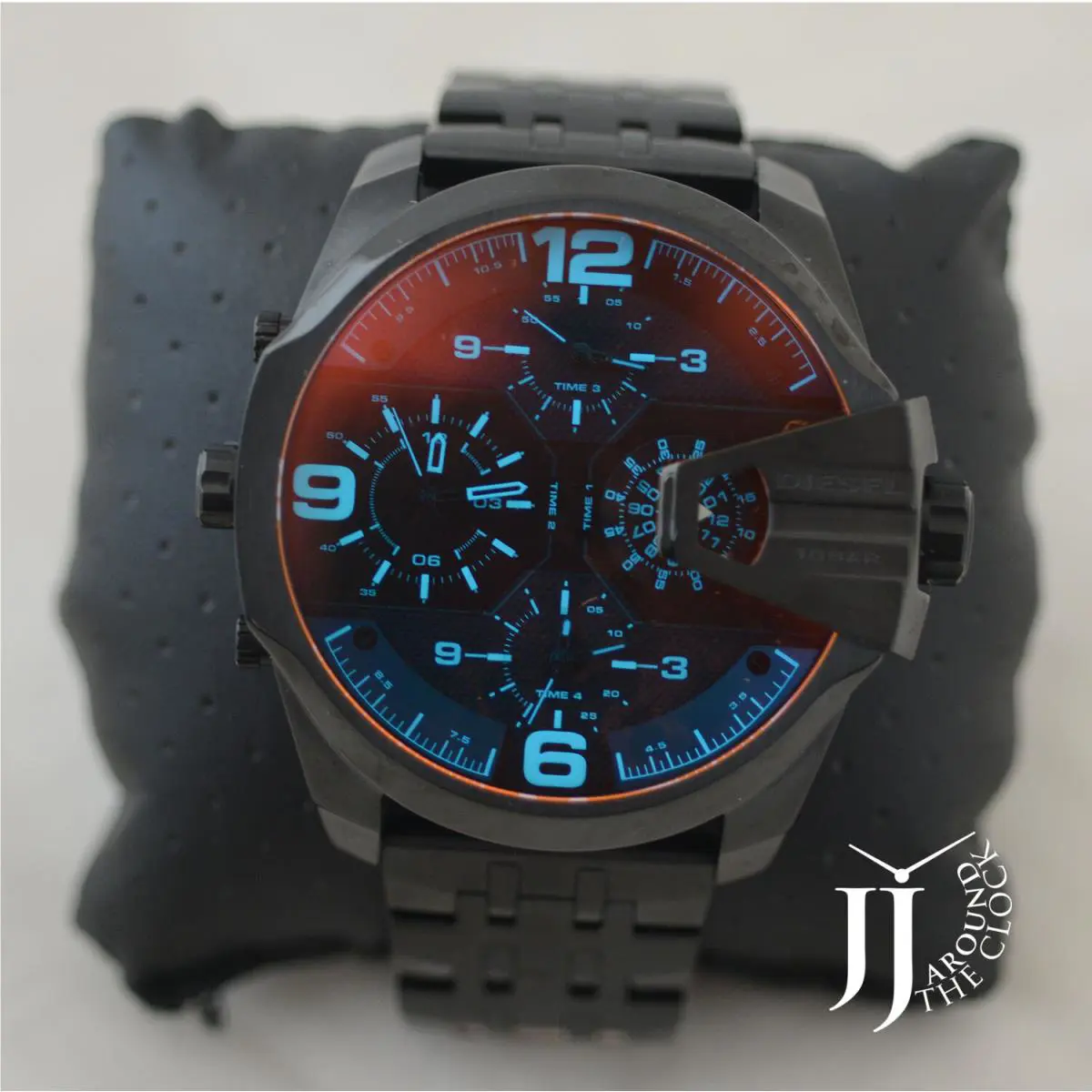 Diesel Men`s Uber Chief 4 Time Zones Iridescent Stainless Steel Watch DZ7373