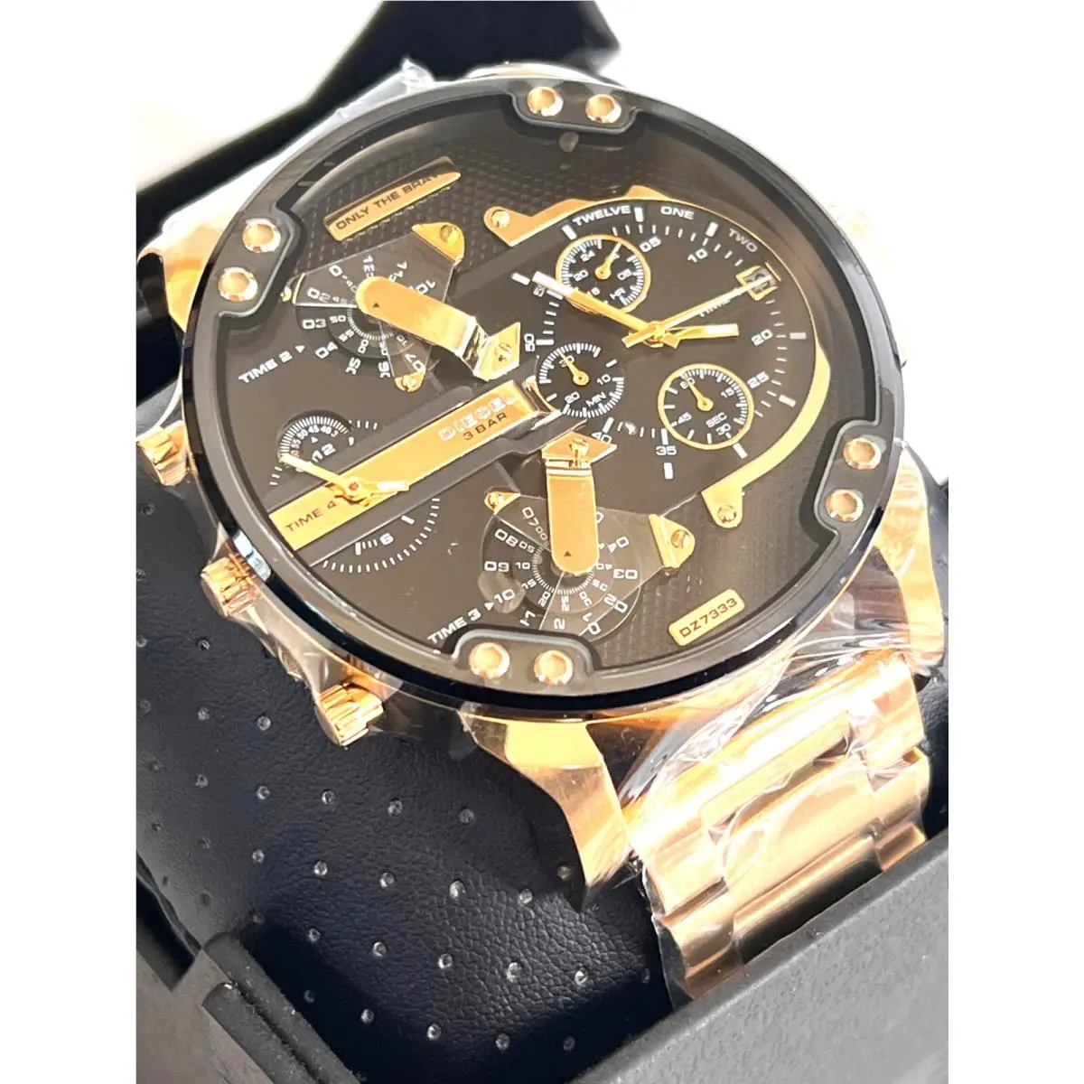 Diesel DZ7333 Mr. Daddy 2.0 Mens Chronograph Watch Black/gold BN Gift Box