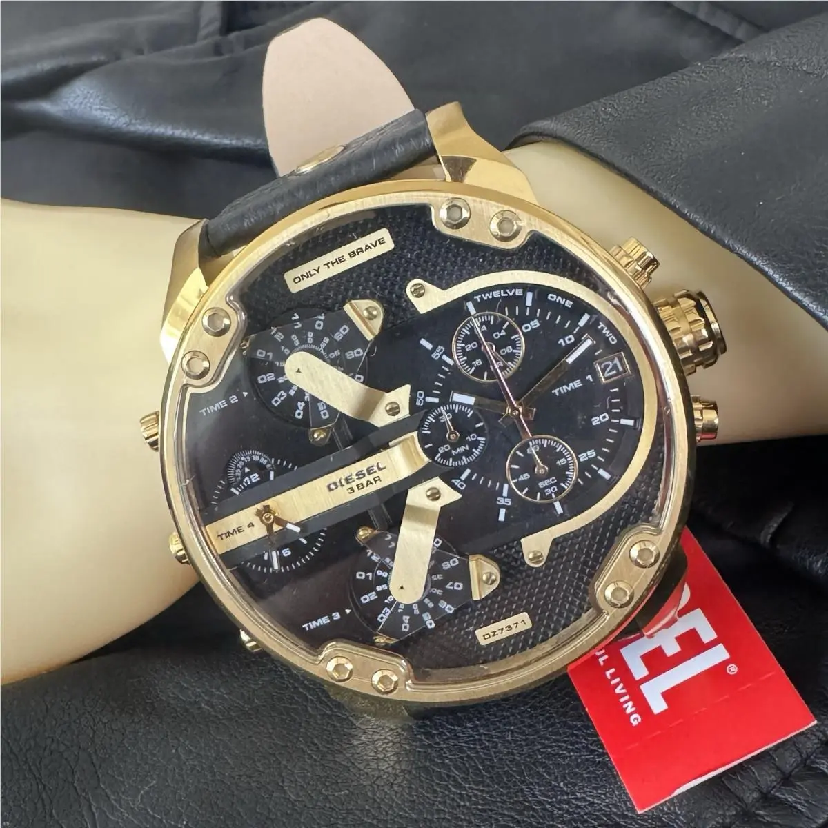 Men`s Mr. Daddy 2.0 Two-hand Black Leather Watch DZ7371 by Diesel