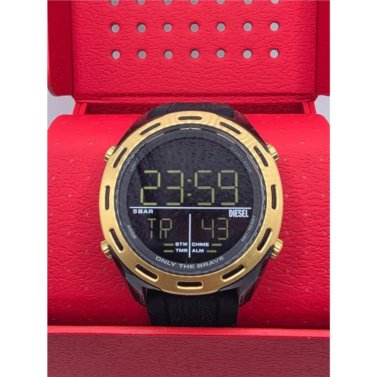 Diesel DZ1901 Crusher Black Digital Dial Black Silicone Strap Men`s Watch