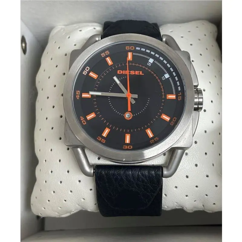 Diesel Men`s DZ1578 Black Dial Black Leather Analog Quartz Watch