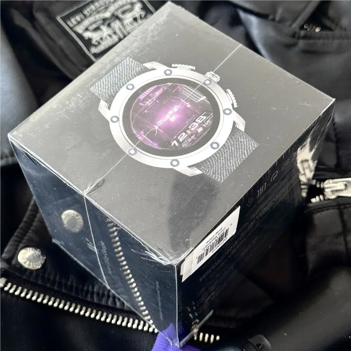 -  Axial Smartwatch DZT2015 by Diesel
