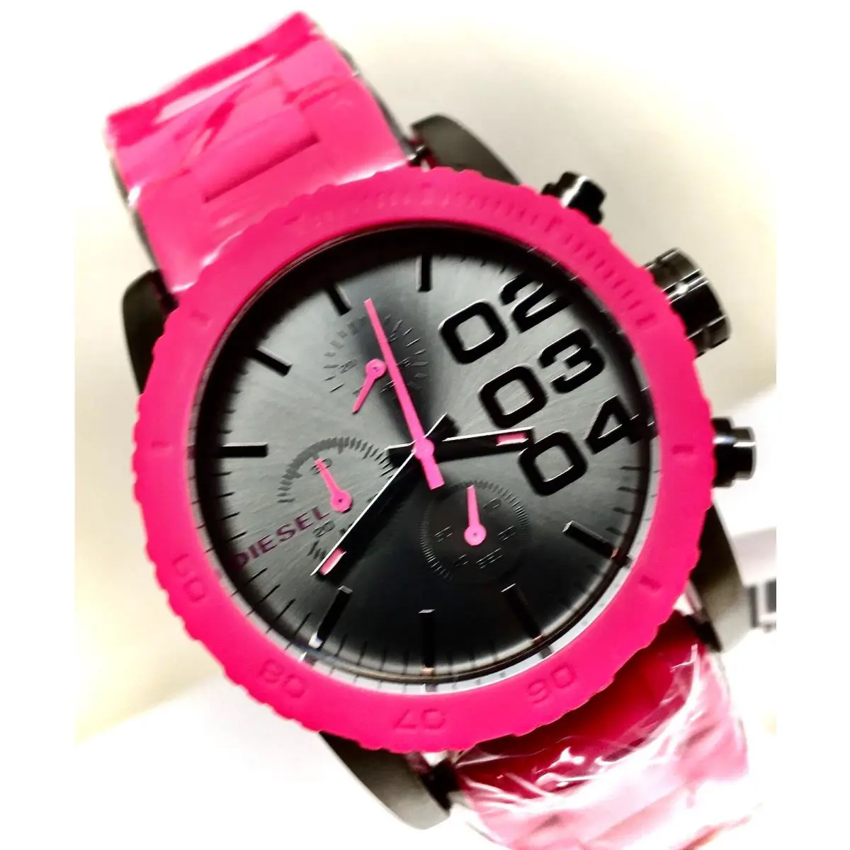 Uniqe Diesel DZ5362 Women`s Watch Red Silicone Band Gray Dial NO Box