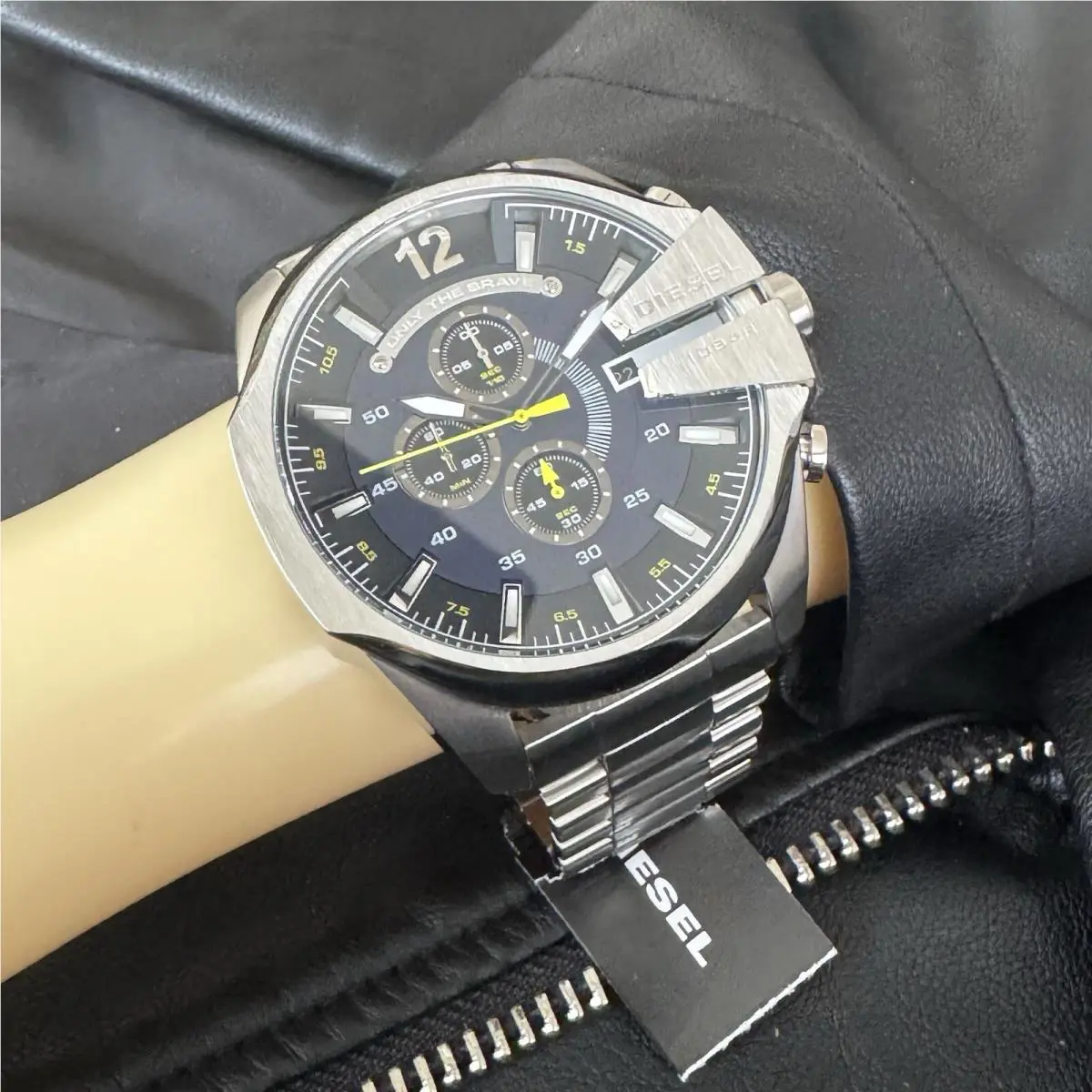 Diesel Men`s Mega Chief Chronograph Stainless Steel Watch DZ4465