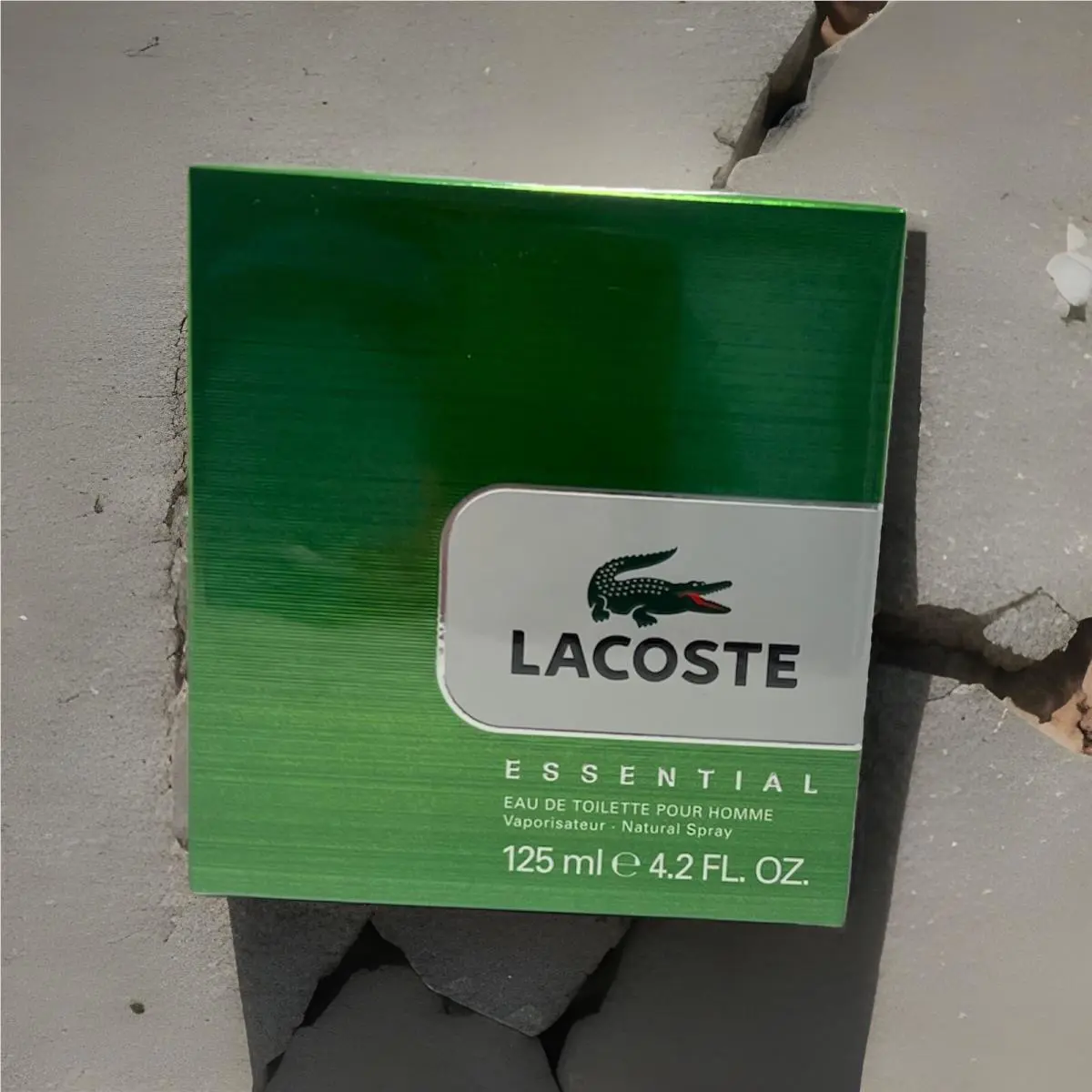 Lacoste Essential 4.2oz Edt Spray For Men” Old Version “