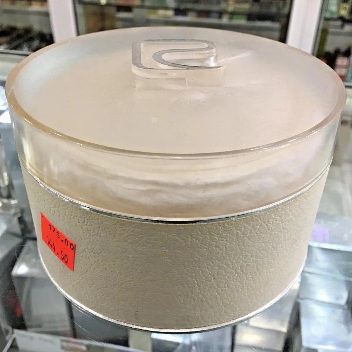 Revlon Jontue Fragrant Body Powder 5 OZ