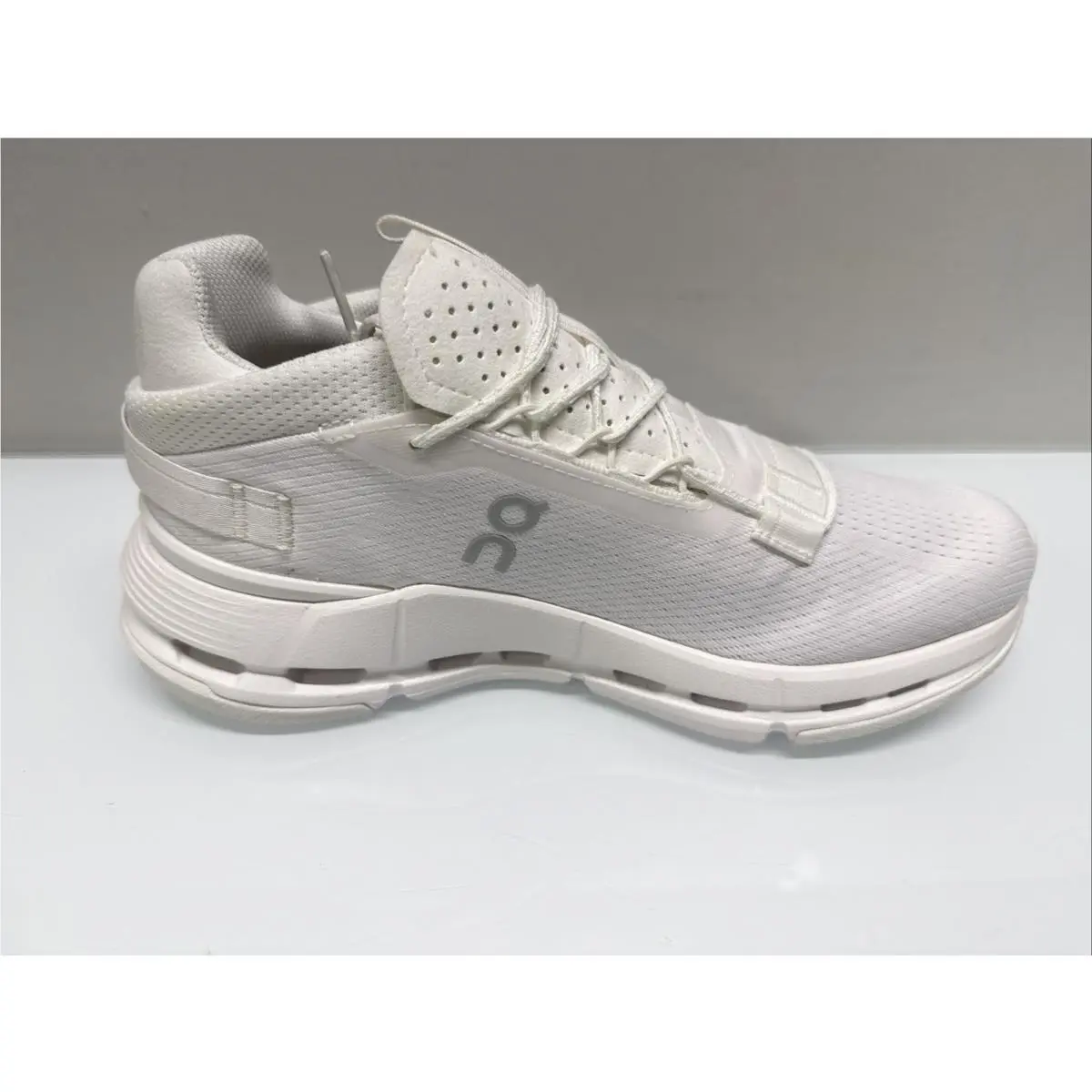 On-Running shoes - On Cloudnova - Cloudnova - 3WE30220108 - White 2