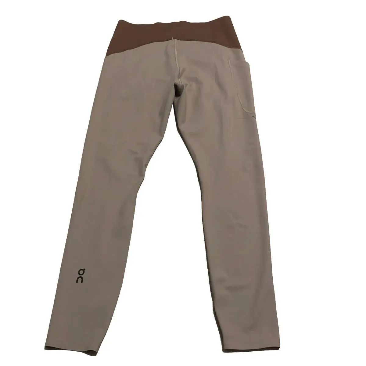 On-Running clothing - Beige 4