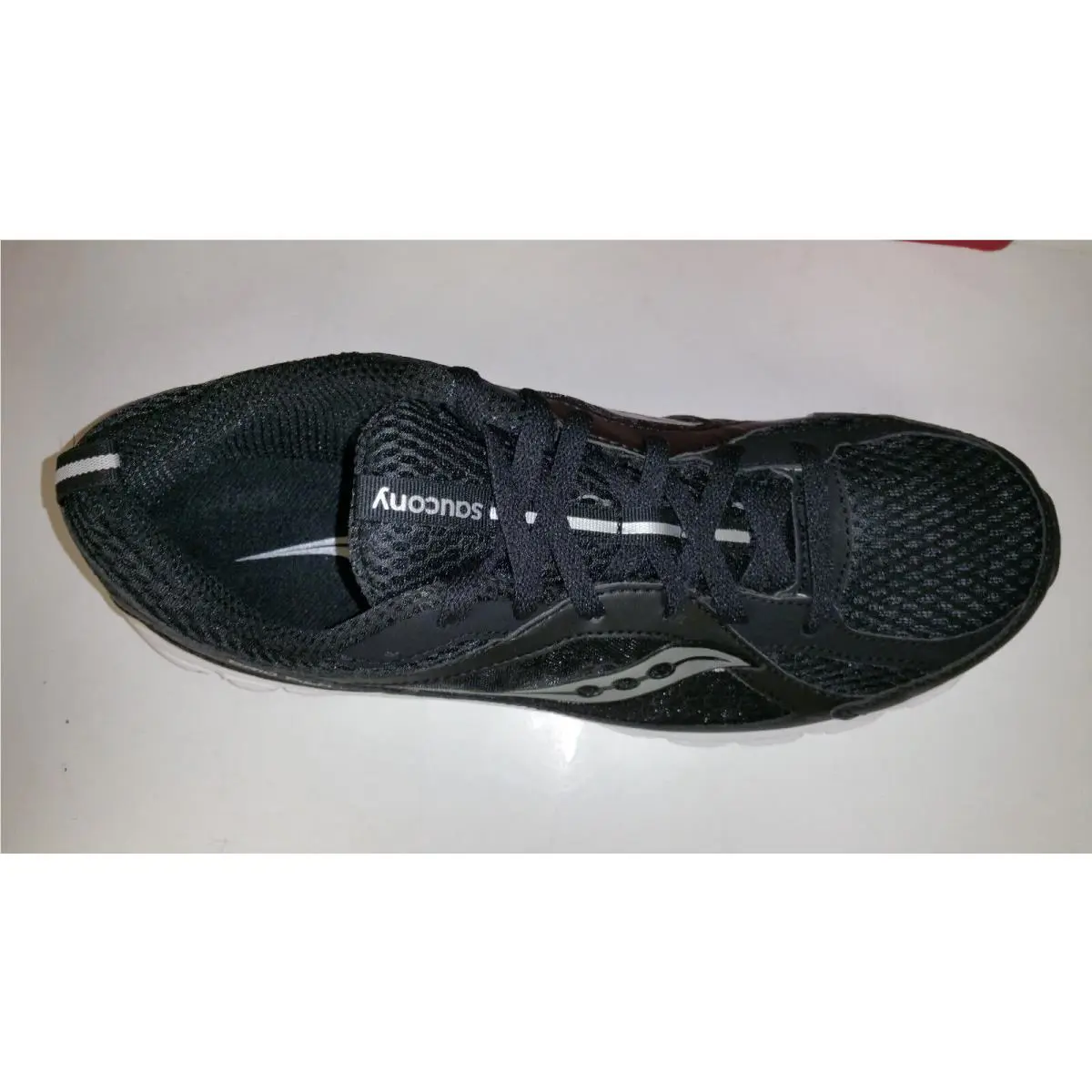 Saucony shoes - Black White 11