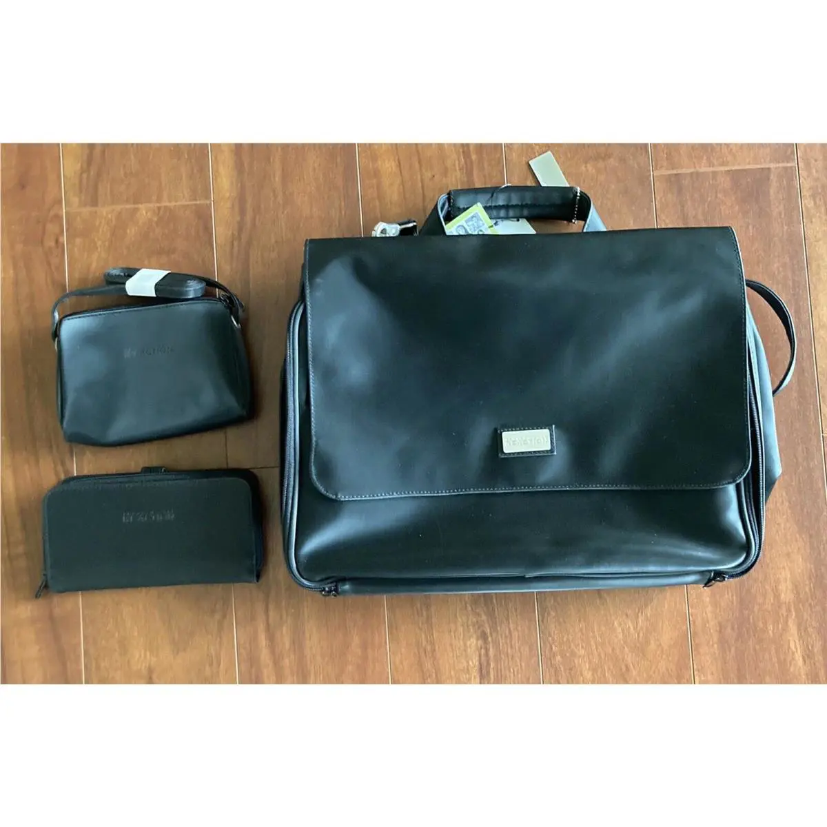 Reaction Essentials Black Briefcase Wallet Cosmetic Case Women`s by Kenneth Cole