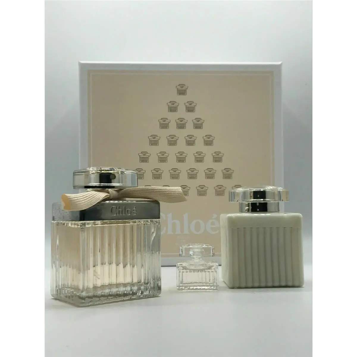 Chloe Fleur 3pc Women Set Parfum Spray 2.5 oz Lotion 3.4 oz Mini Splash