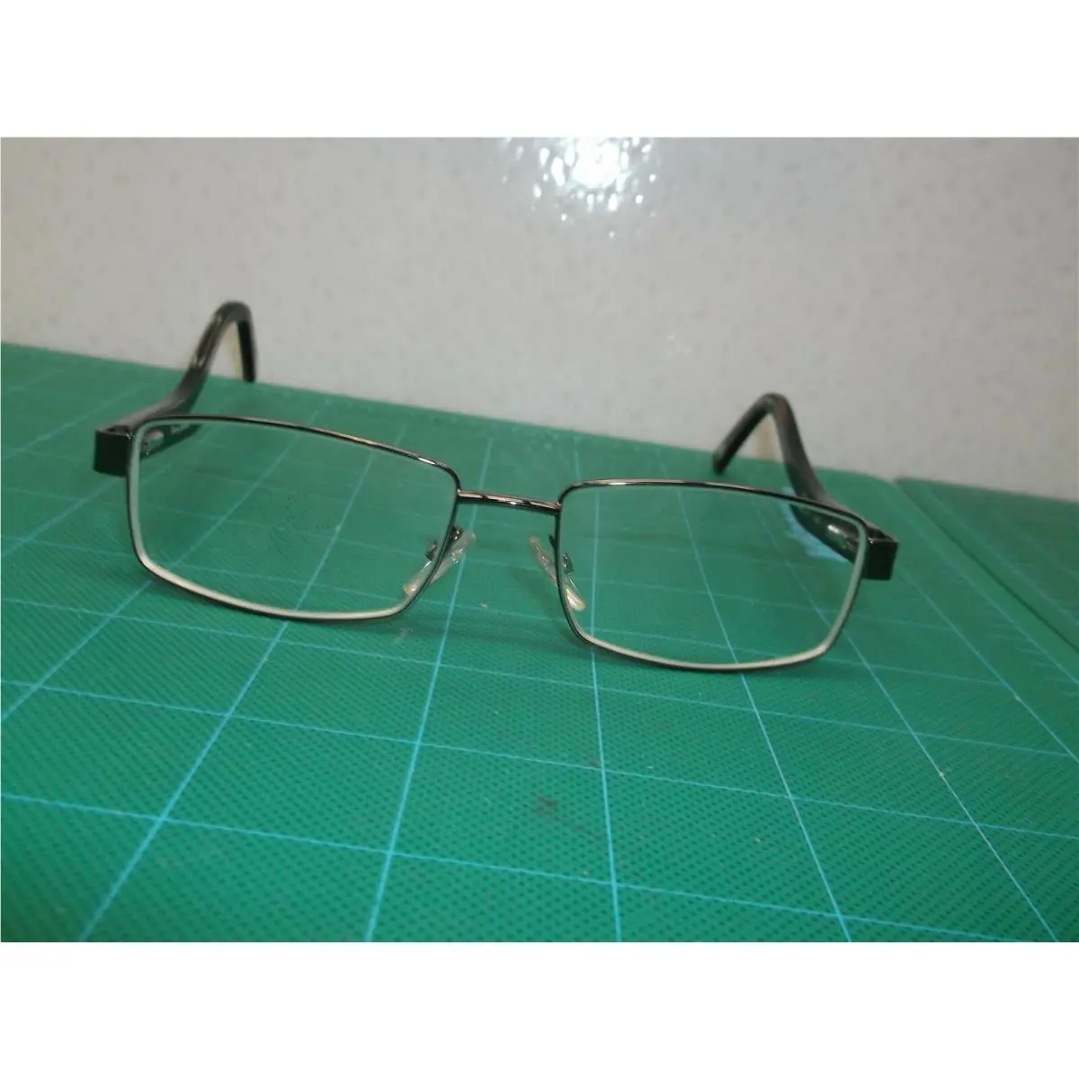 Tommy Bahama TB4022 Gun 140 Eyeglass Frame