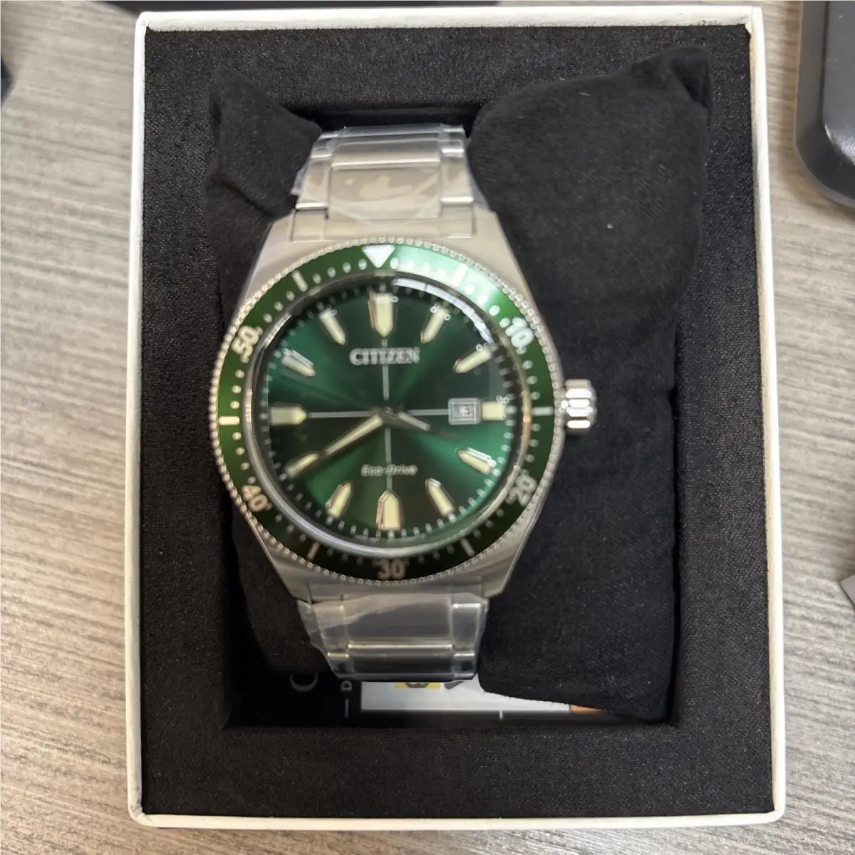 Citizen AW1598-70X Brycen Eco-drive Men`s Watch - Silver/green - Dial: Green, Band: Silver, Bezel: Green