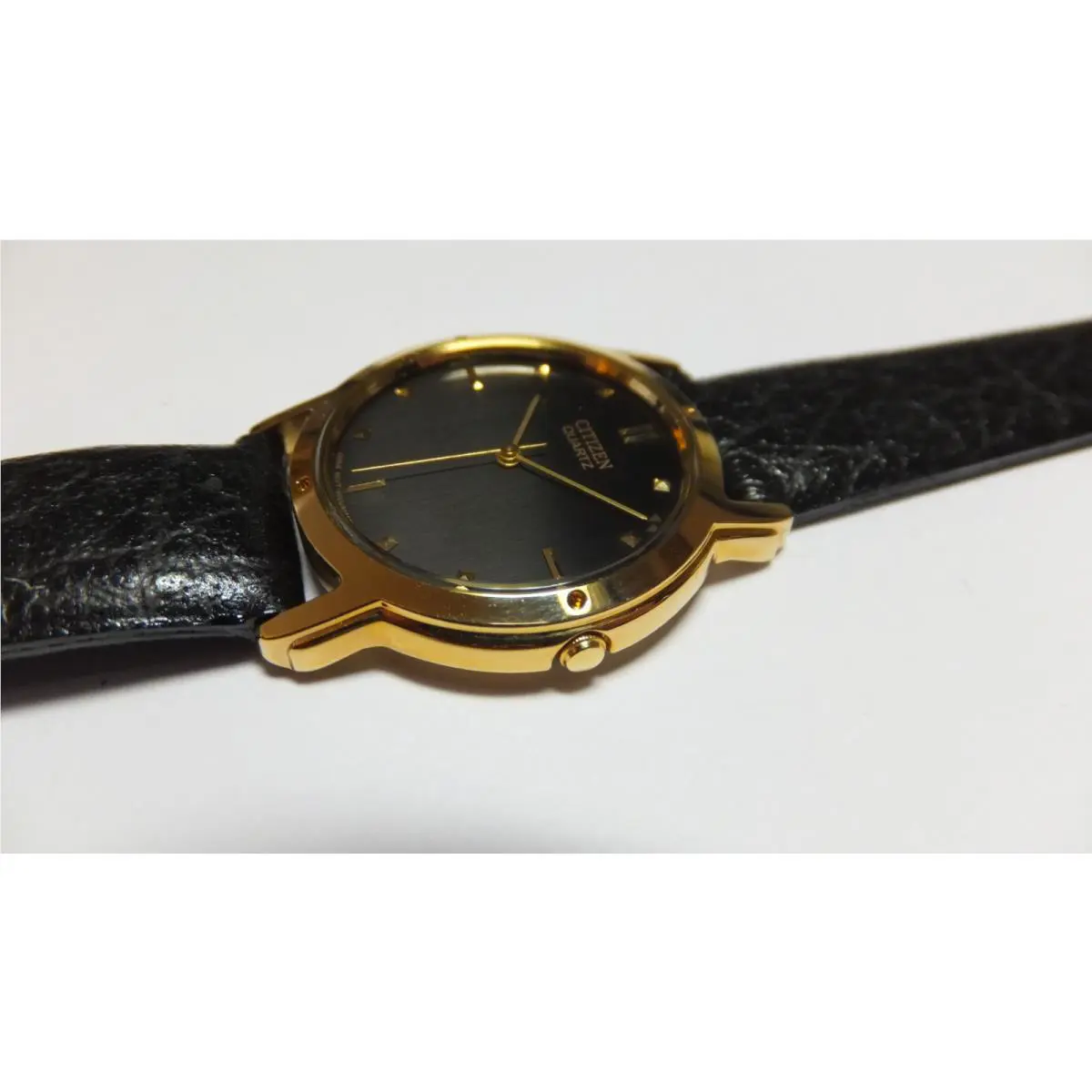 Citizen Cal. 6031 Quartz Black Dial Black Leather Unisex Watch