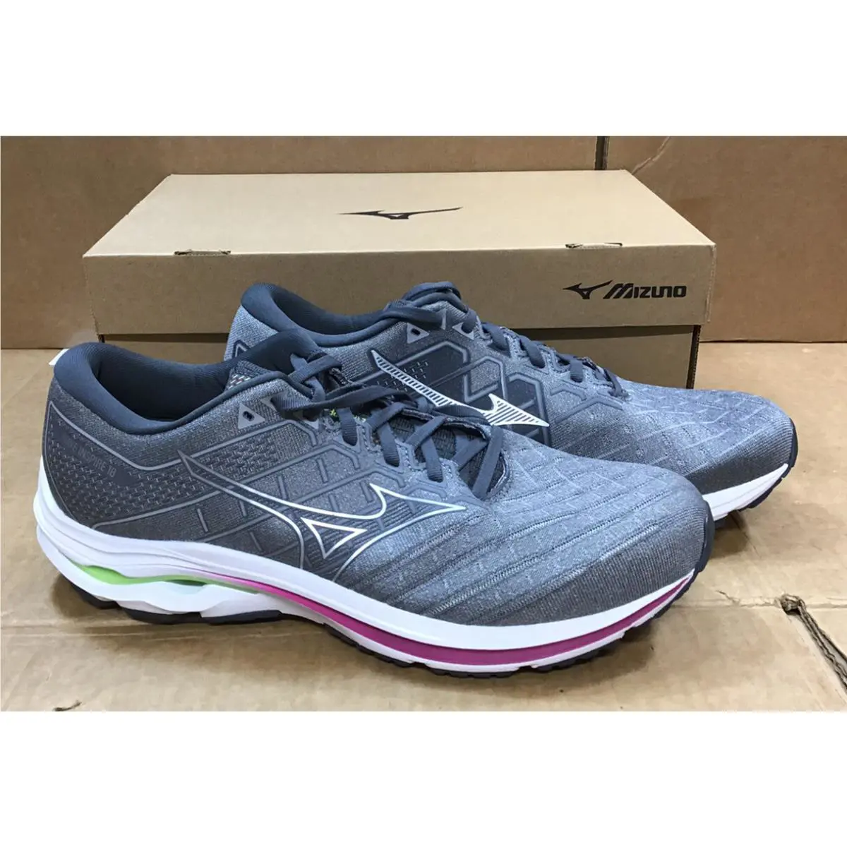 Mizuno shoes - Mizuno Wave Inspire 18 - Wave Inspire - Ultimate Grey/Silver, Manufacturer: Ultimate Grey/Silver 1