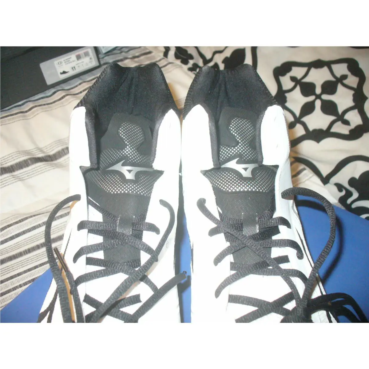 Mizuno shoes - Wave Lightning Z4 - Wave Lightning - MWLZM64646641910 - White-Black 14