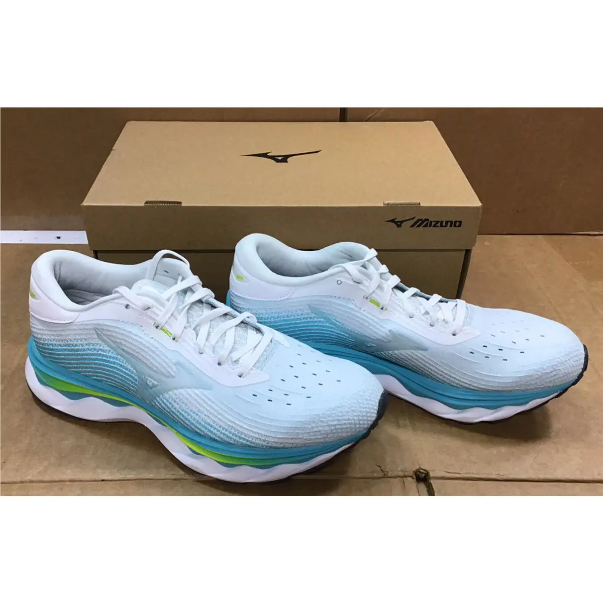 Mizuno shoes - Mizuno Wave Sky - Wave Sky - 4113290000 - LIght Blue/White 1