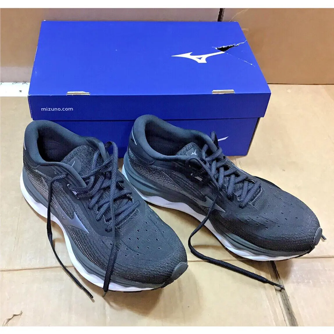 Mizuno shoes - Mizuno Wave Sky - Wave Sky - 411330 9090 - Black 1
